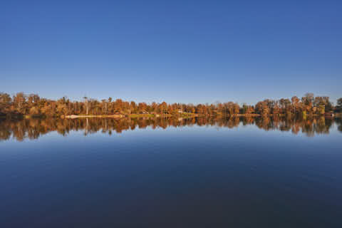 Gemeinde Kirchdorf Landkreis Rottal-Inn Waldsee Lago Herbst (Dirschl Johann) Deutschland PAN